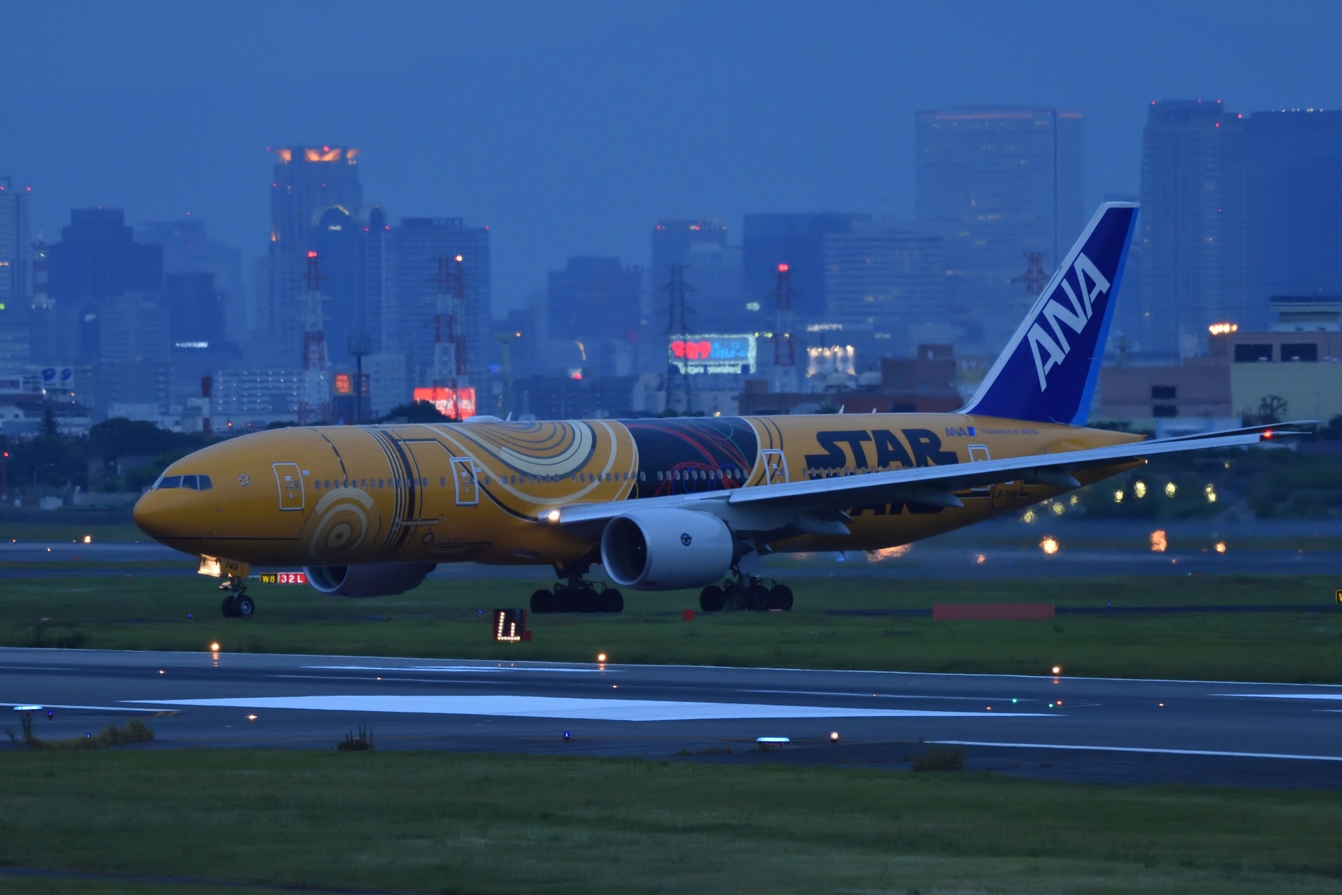 航空機 C 3po Ana 壁紙19x1280 壁紙館