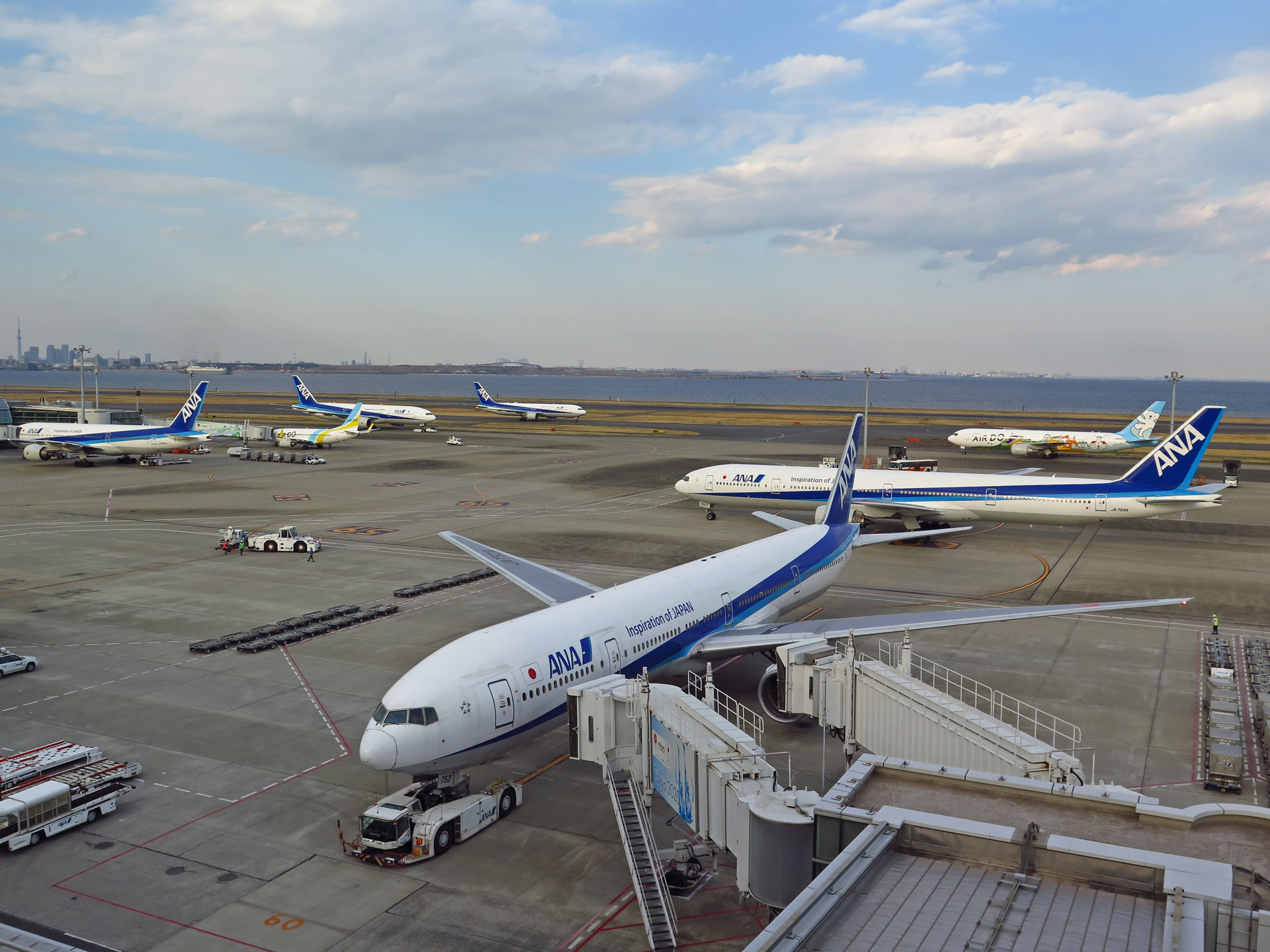 航空機 羽田空港 壁紙19x1440 壁紙館