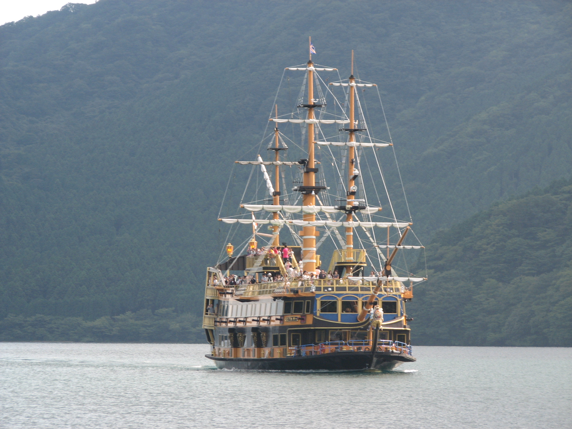 船舶 箱根海賊船 ビクトリー 壁紙19x1440 壁紙館