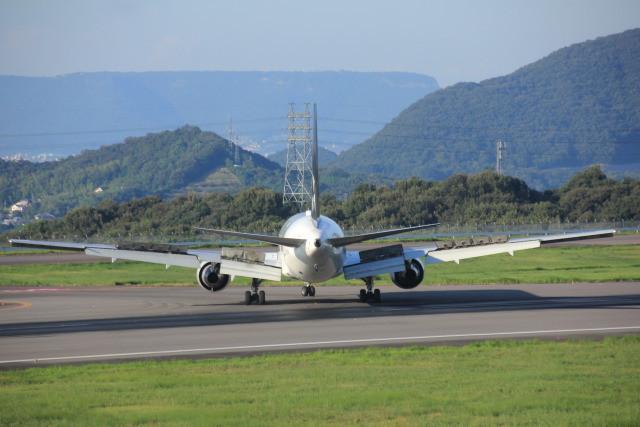 航空機 後ろ姿 壁紙館