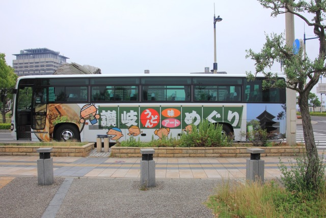 うどん県のバス