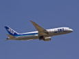 B787 JA822A