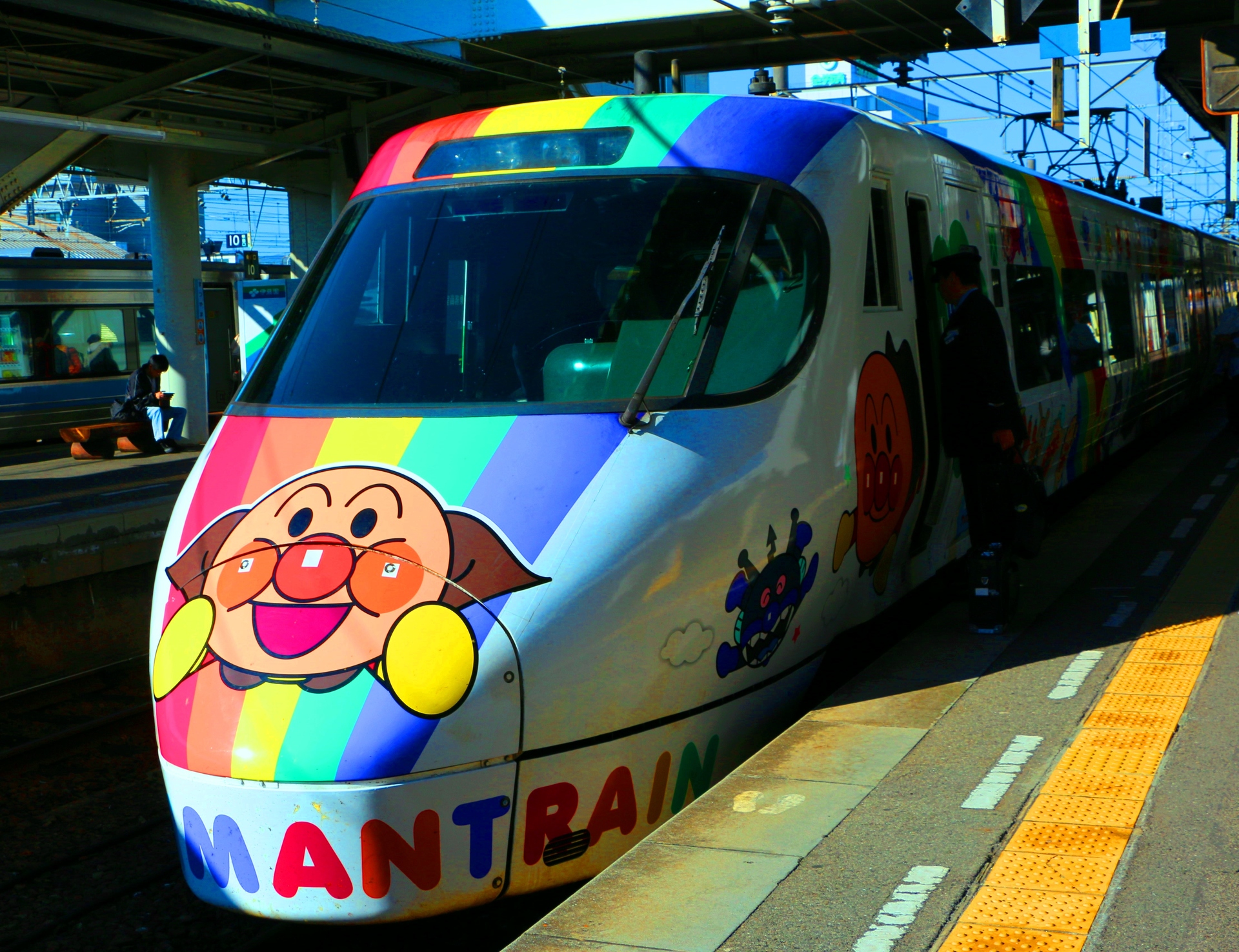 鉄道 電車 アンパンマン列車 壁紙19x1475 壁紙館