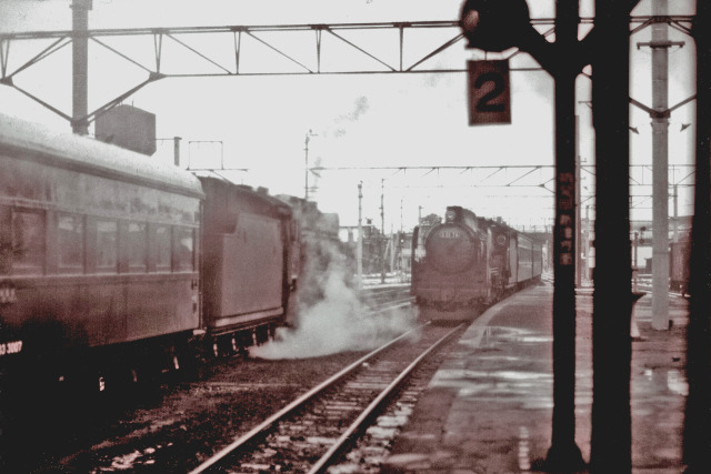 駅で～1963年