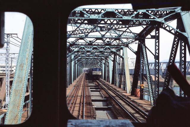 昭和の鉄道416 鉄橋を行く